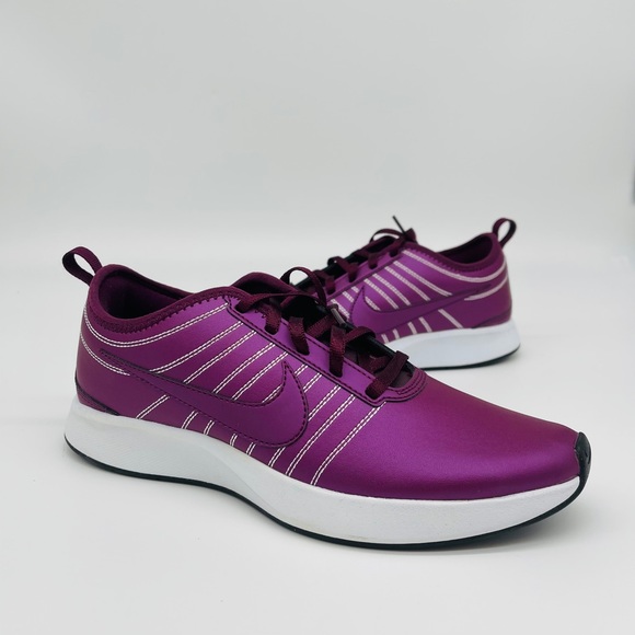 Nike Shoes - W Nike Dual Tone Racer Prm
